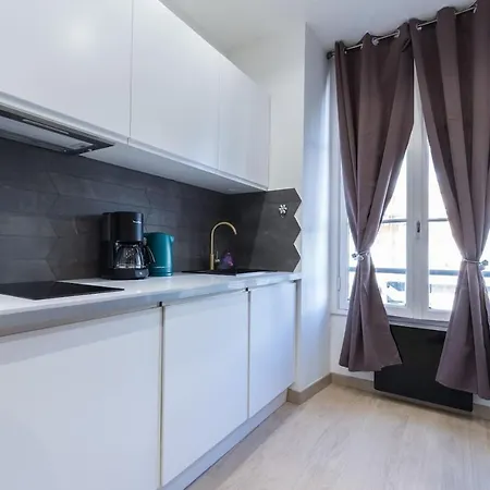 Historical Hyper Center *