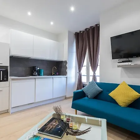 Historical Hyper Center *