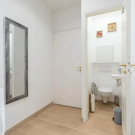 Historical Hyper Center *